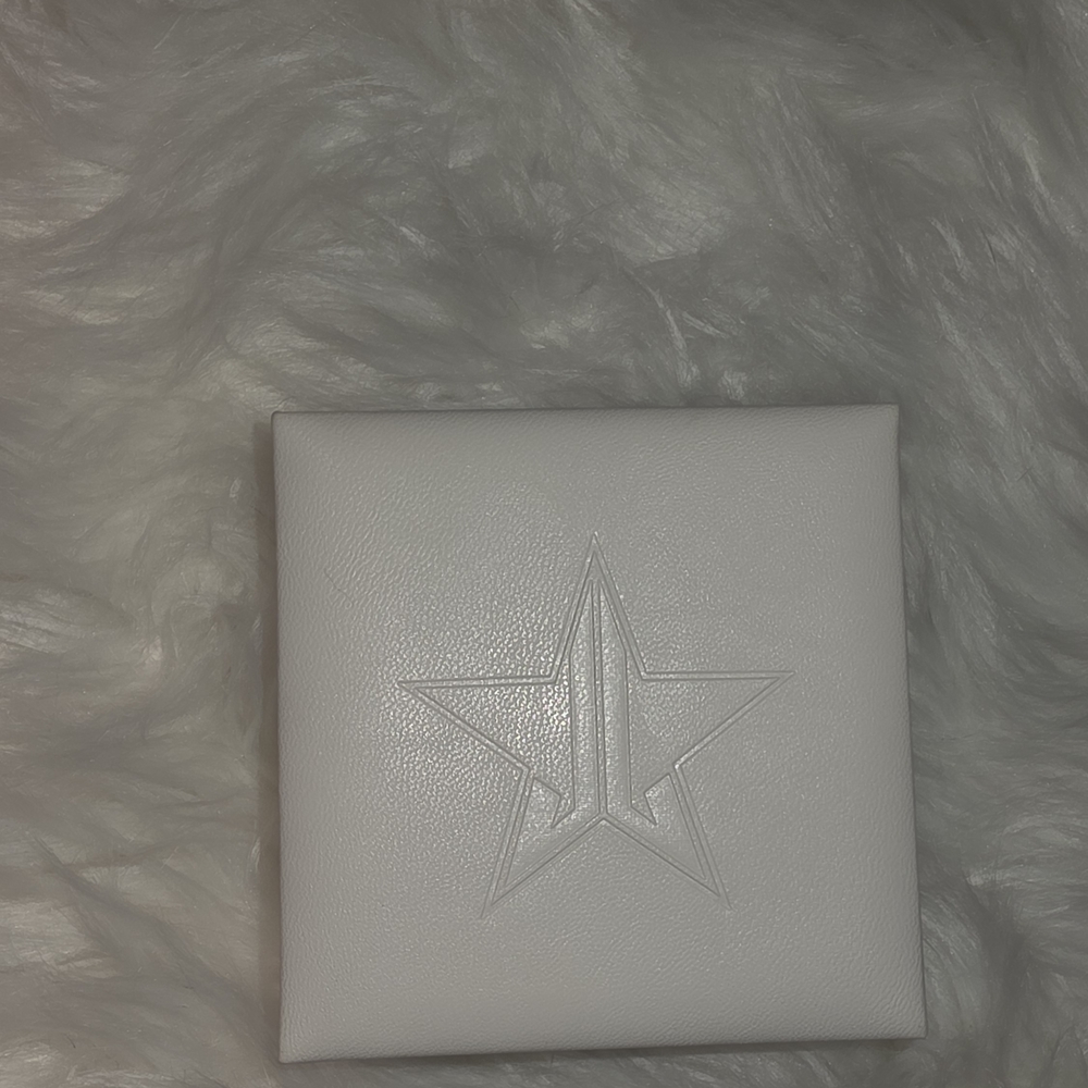 Jeffree Star White Embossed Star Case
